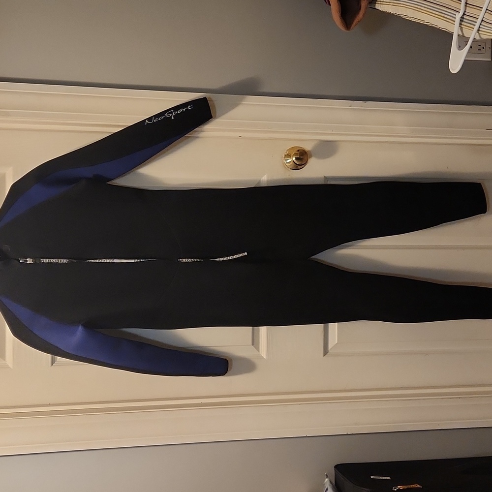 Wetsuit